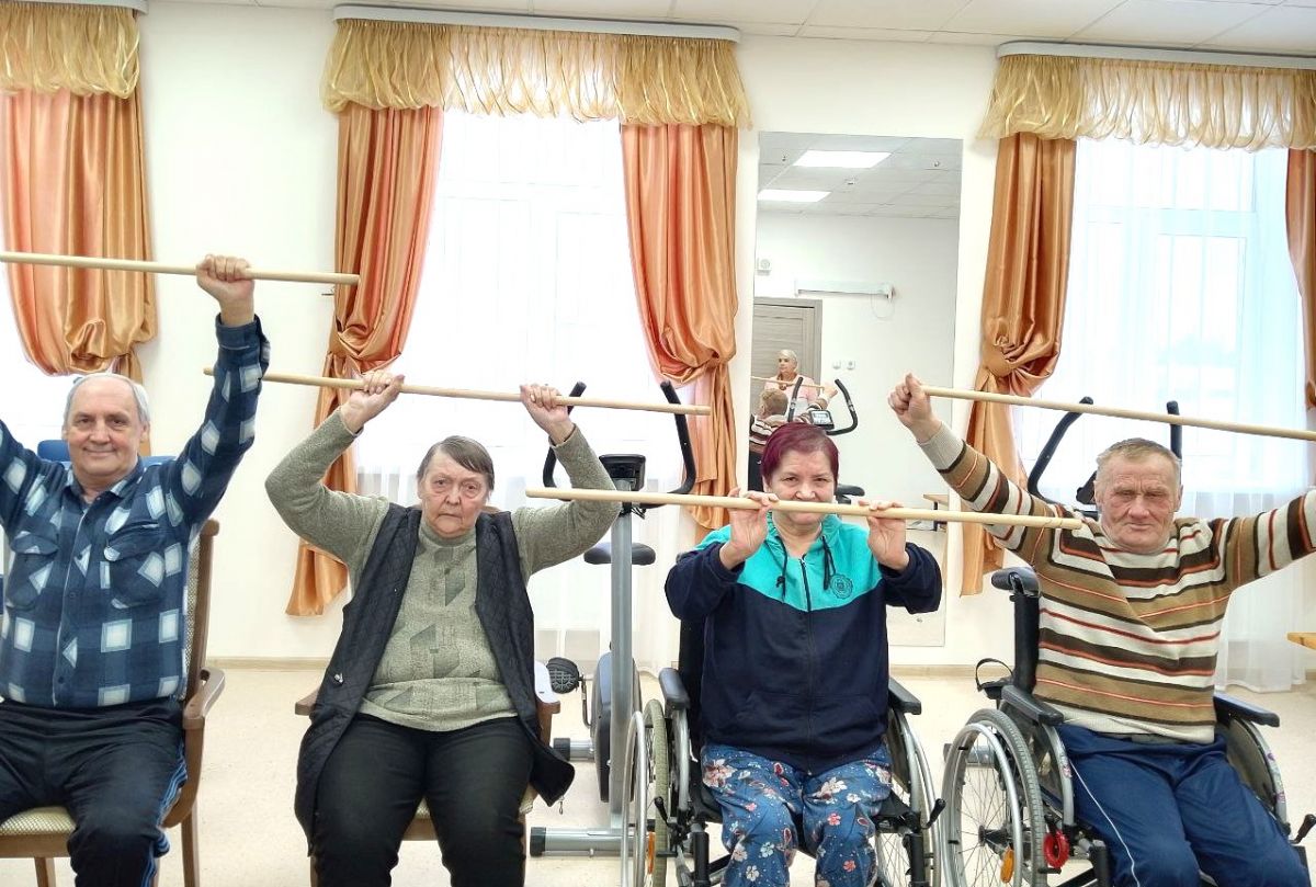 Занятие в кабинете ЛФК